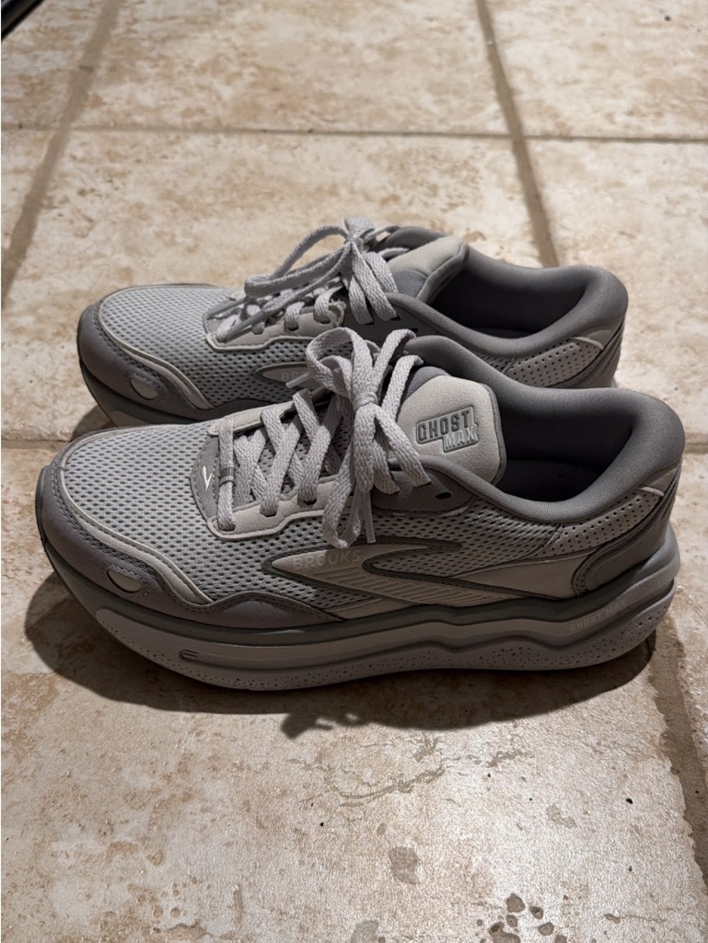 Brooks Ghost Max Gray Women’s 7